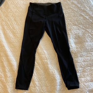 Lululemon cropped mesh leggings sz 4
